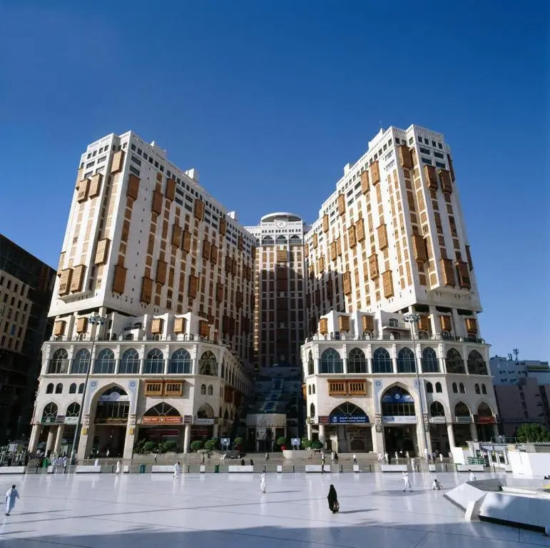 الصورة 2 من 8