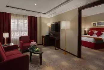 الصورة 3 من 8