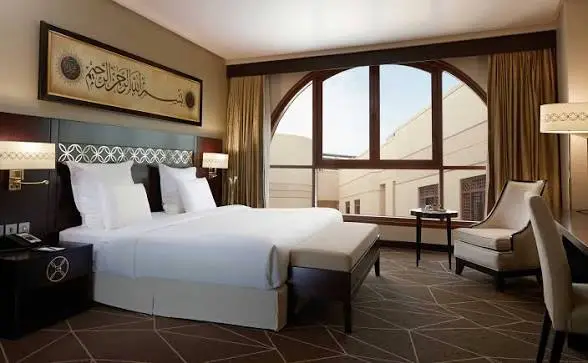 الصورة 2 من 4