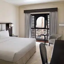 الصورة 4 من 5