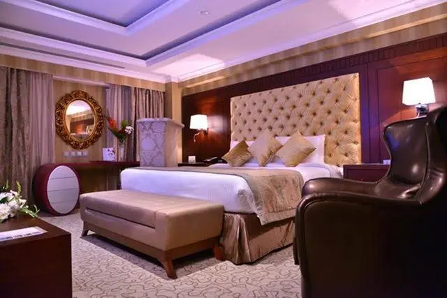 الصورة 2 من 4