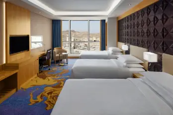 الصورة 2 من 4