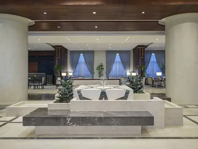 الصورة 2 من 4