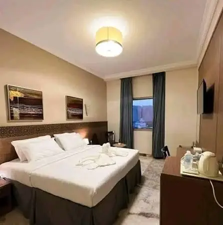 الصورة 2 من 4