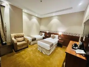الصورة 3 من 8