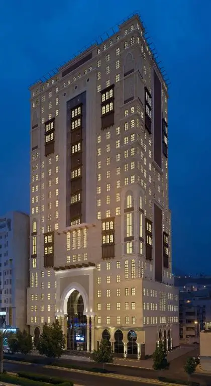Park Inn by Radisson Aziziya Hotel