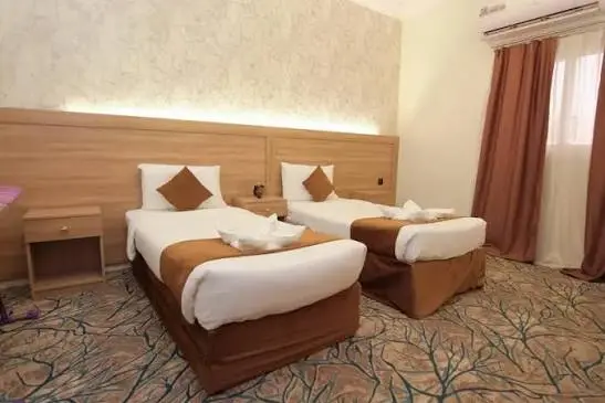 الصورة 2 من 4