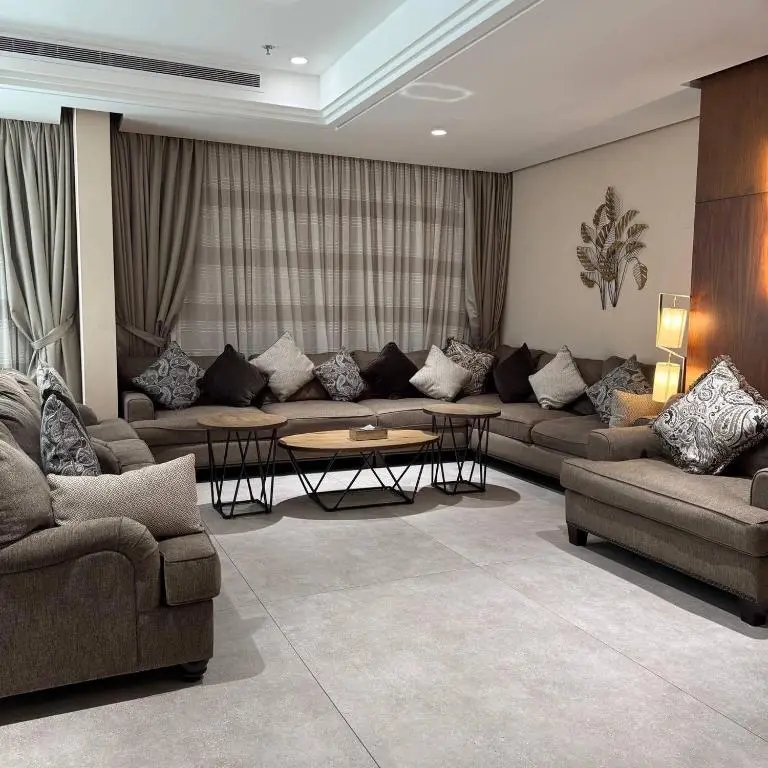الصورة 2 من 6