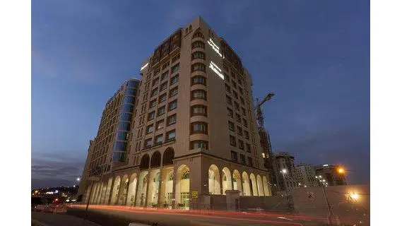 Tallaq Hotel