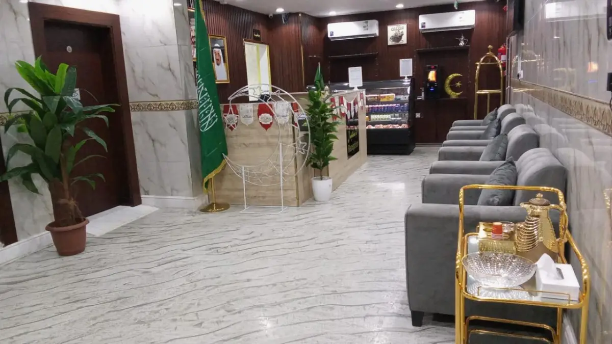 الصورة 4 من 8