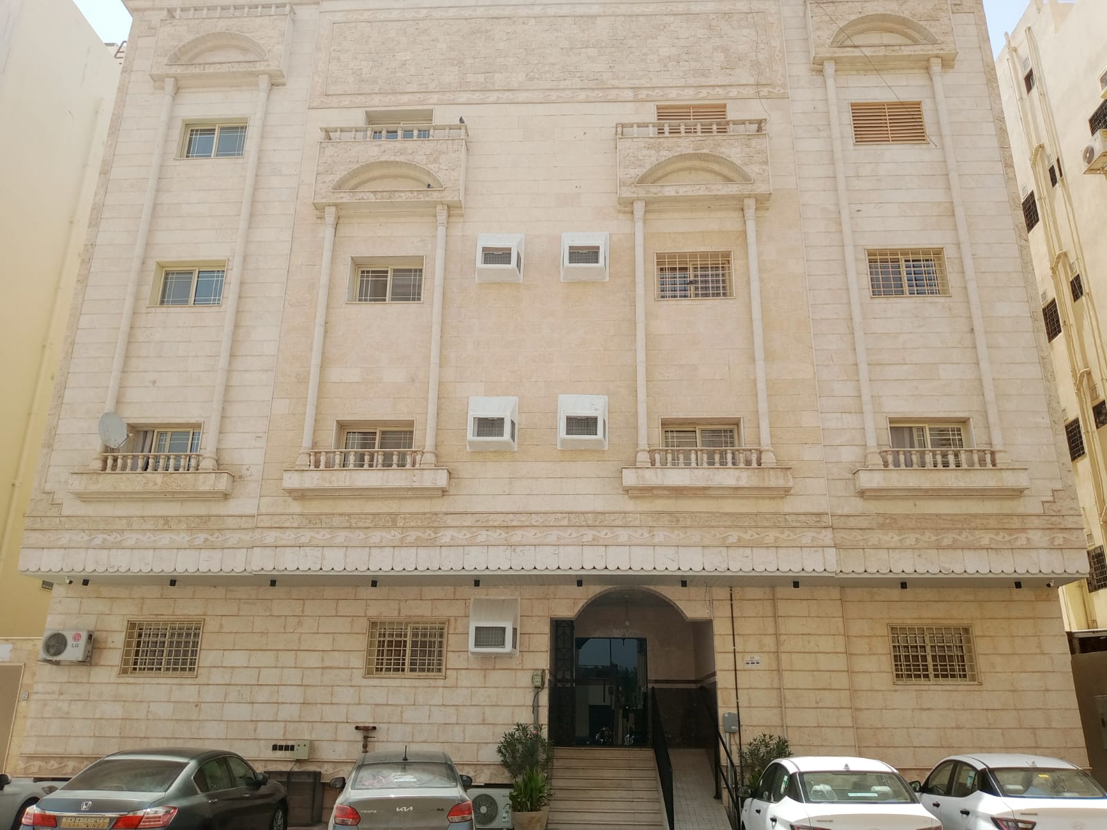 Image 1 of 8