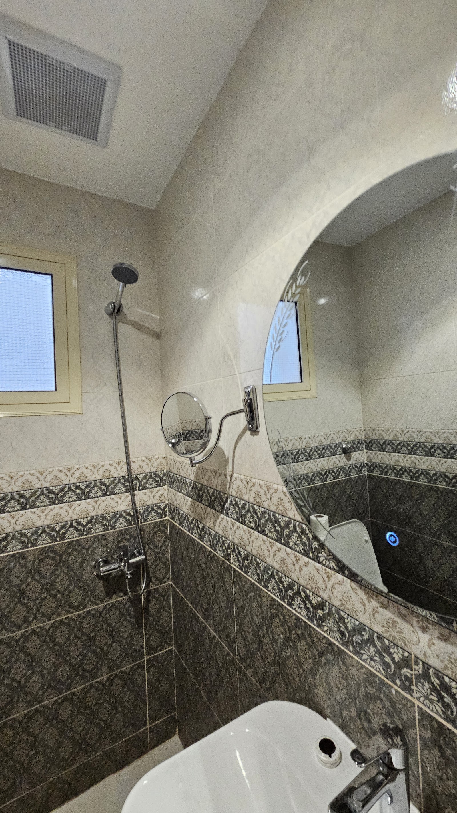 الصورة 5 من 8