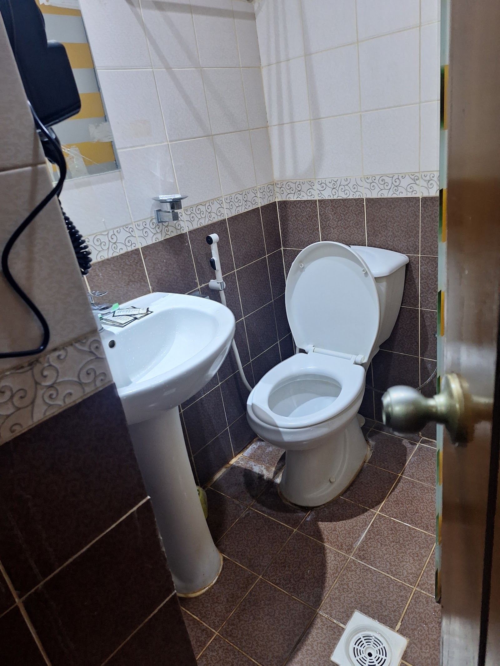 Image 5 of 8