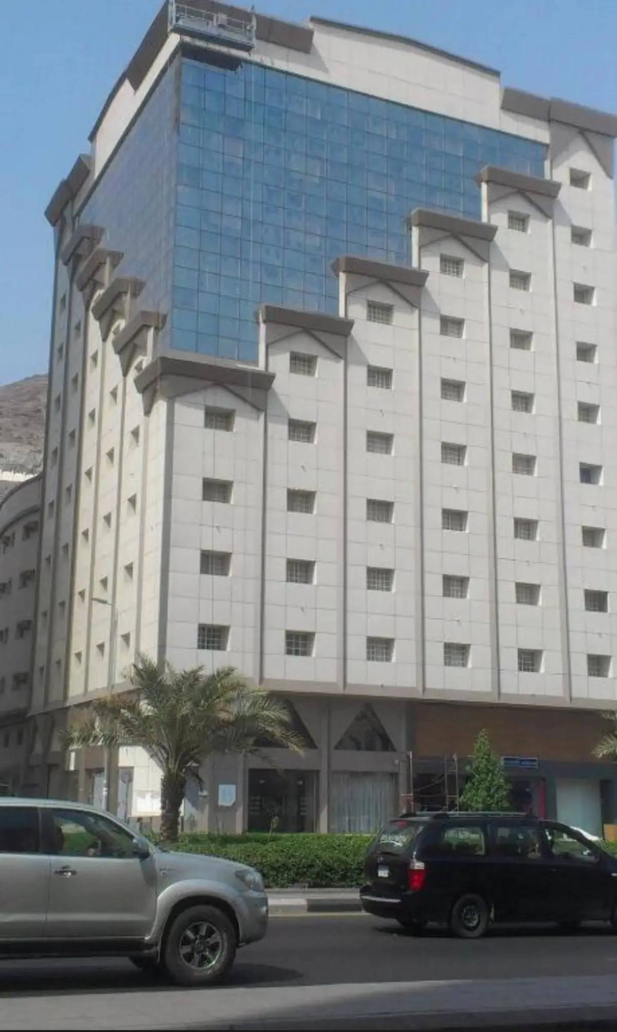 الصورة 4 من 8