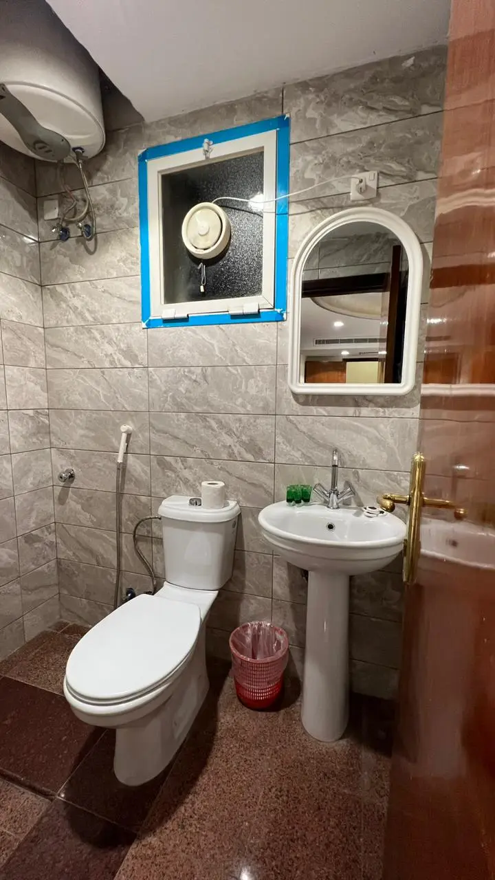 الصورة 3 من 8