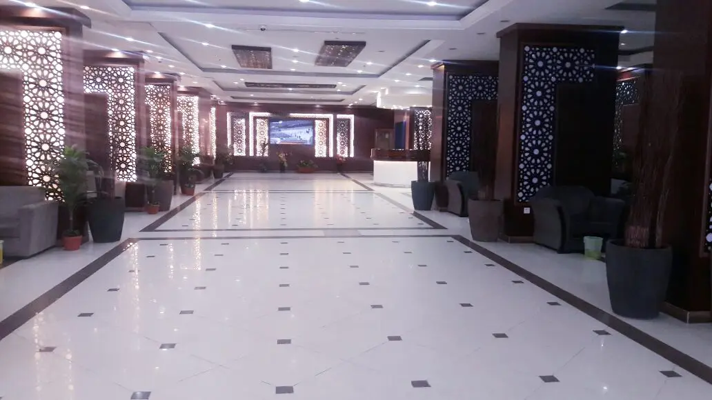 الصورة 4 من 8