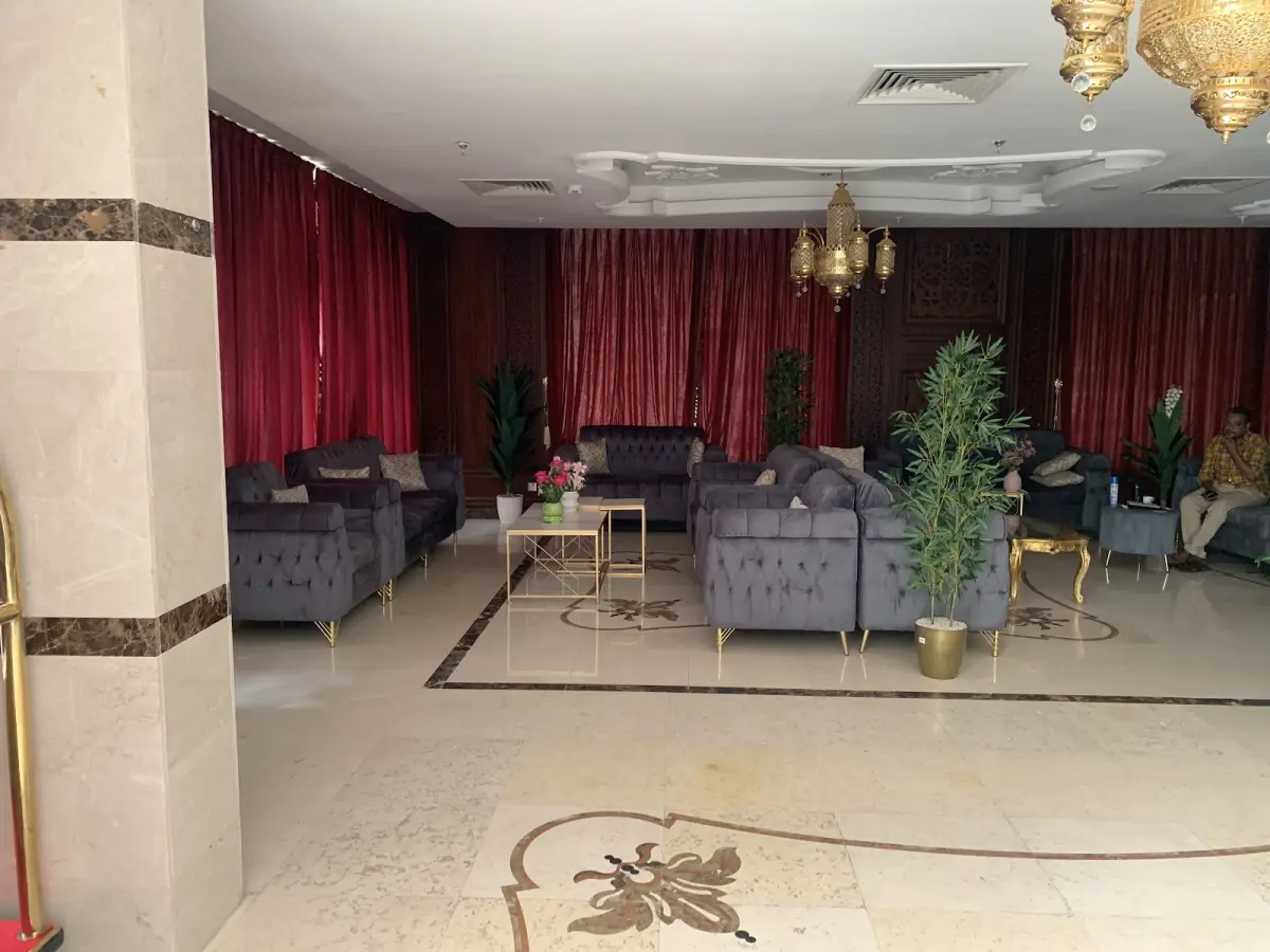 الصورة 3 من 8