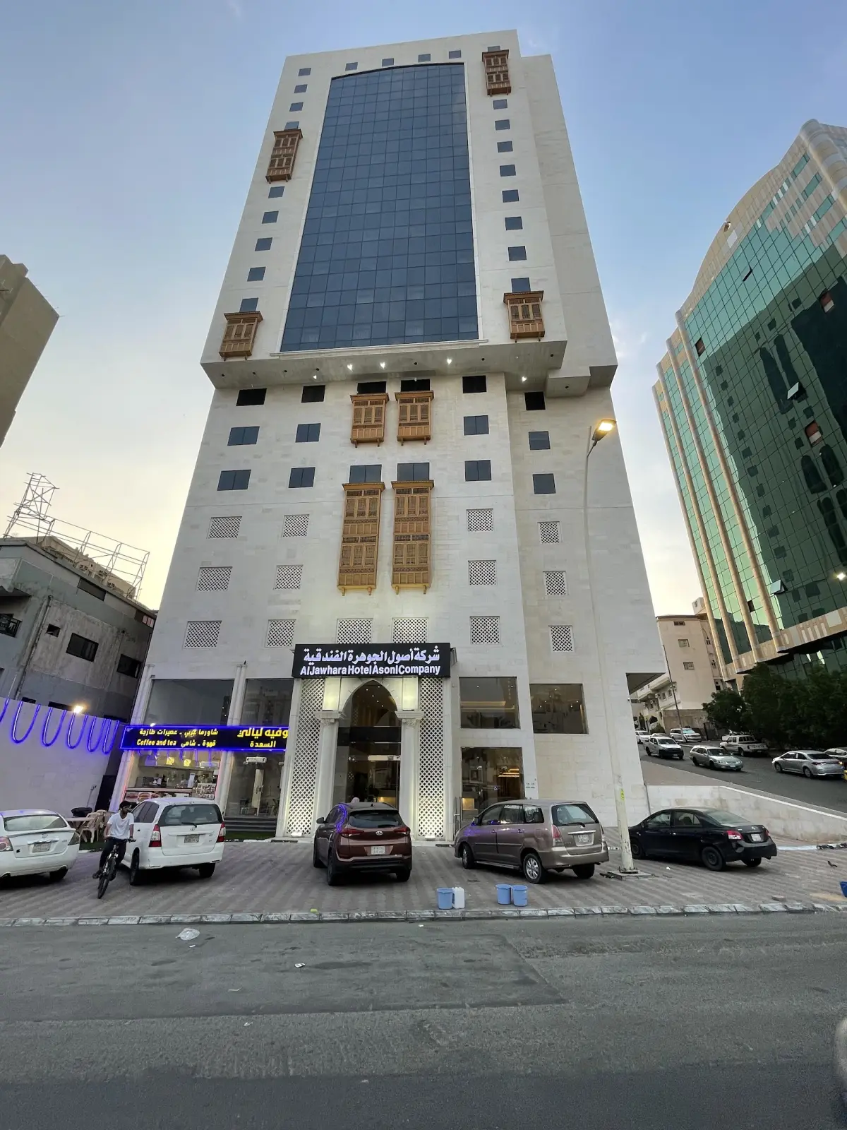 الصورة 4 من 8