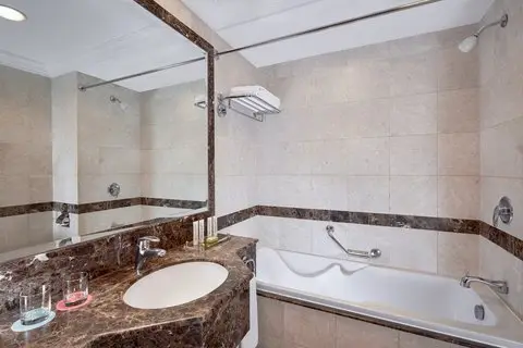 الصورة 3 من 8