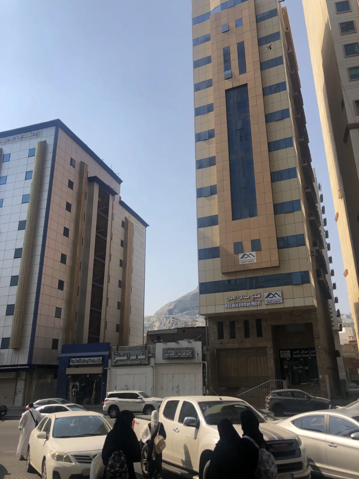 الصورة 4 من 8