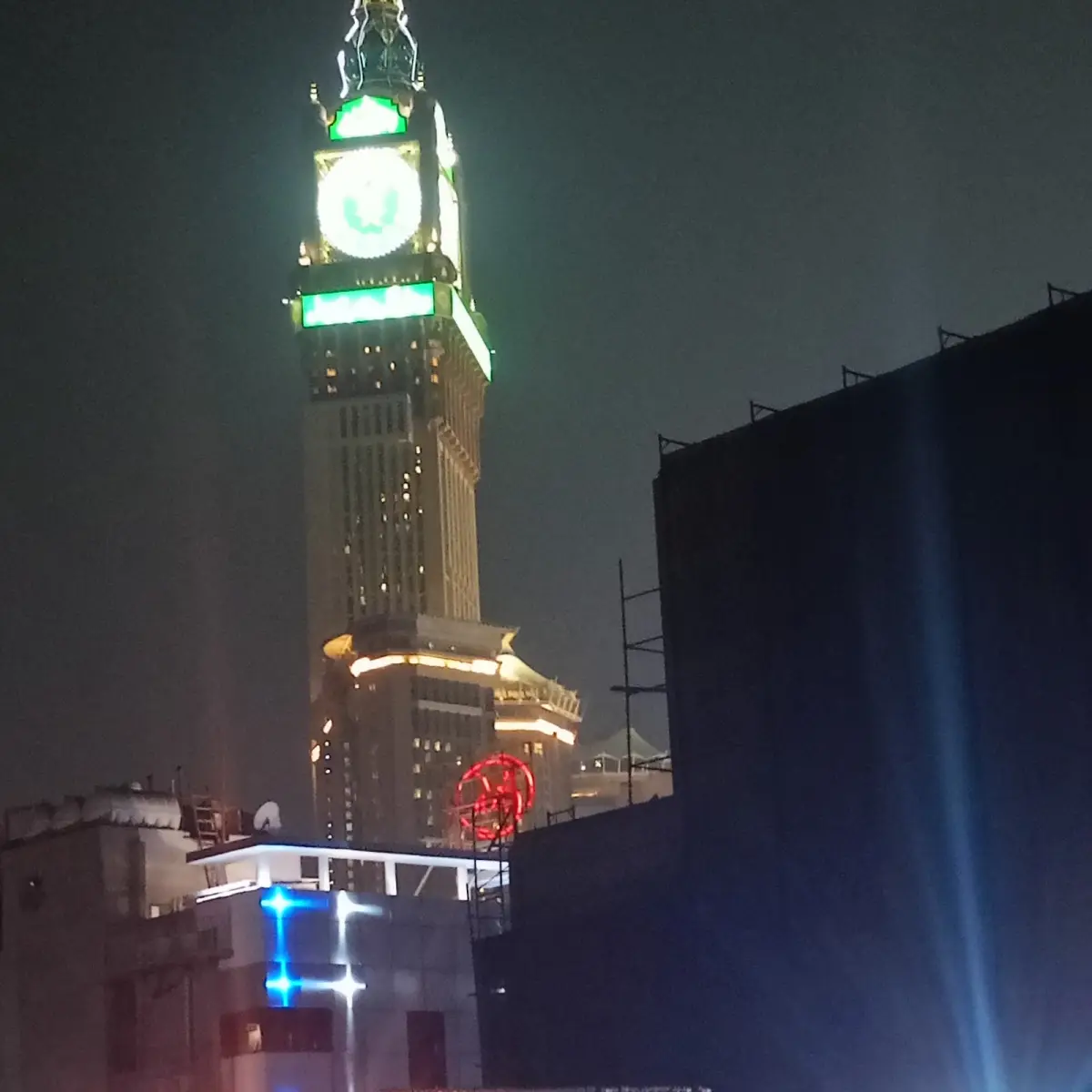 الصورة 2 من 8