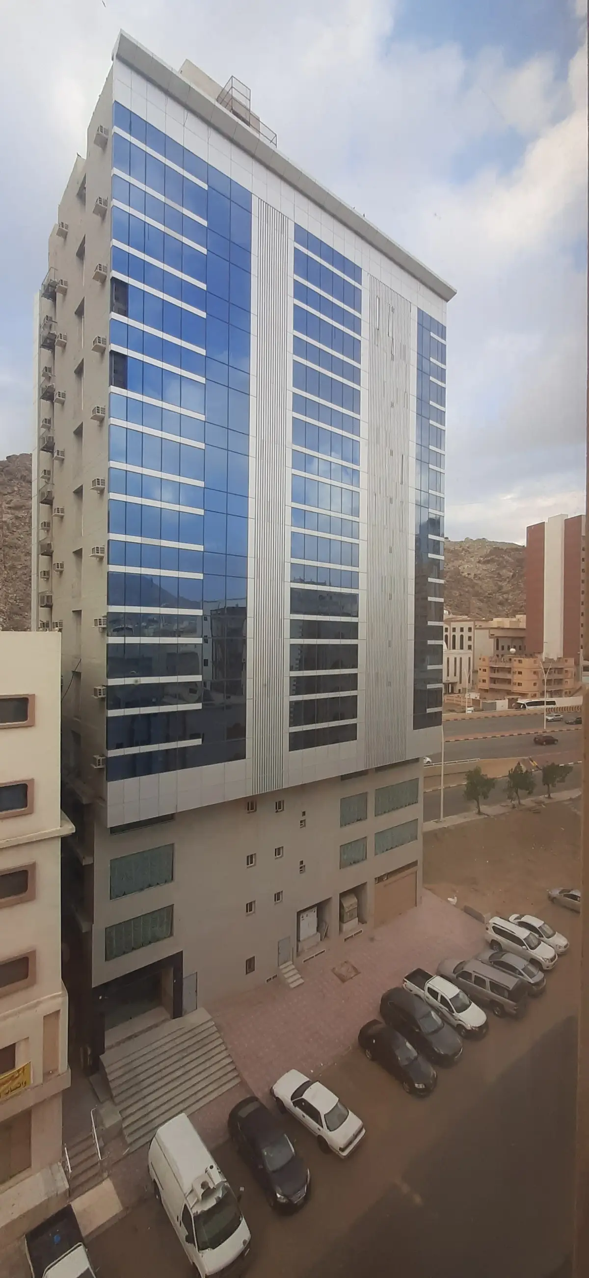 الصورة 6 من 8