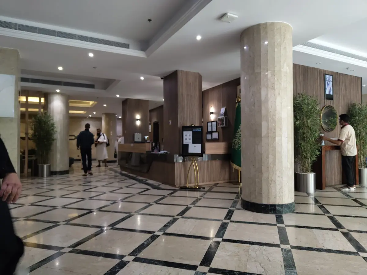 الصورة 6 من 8