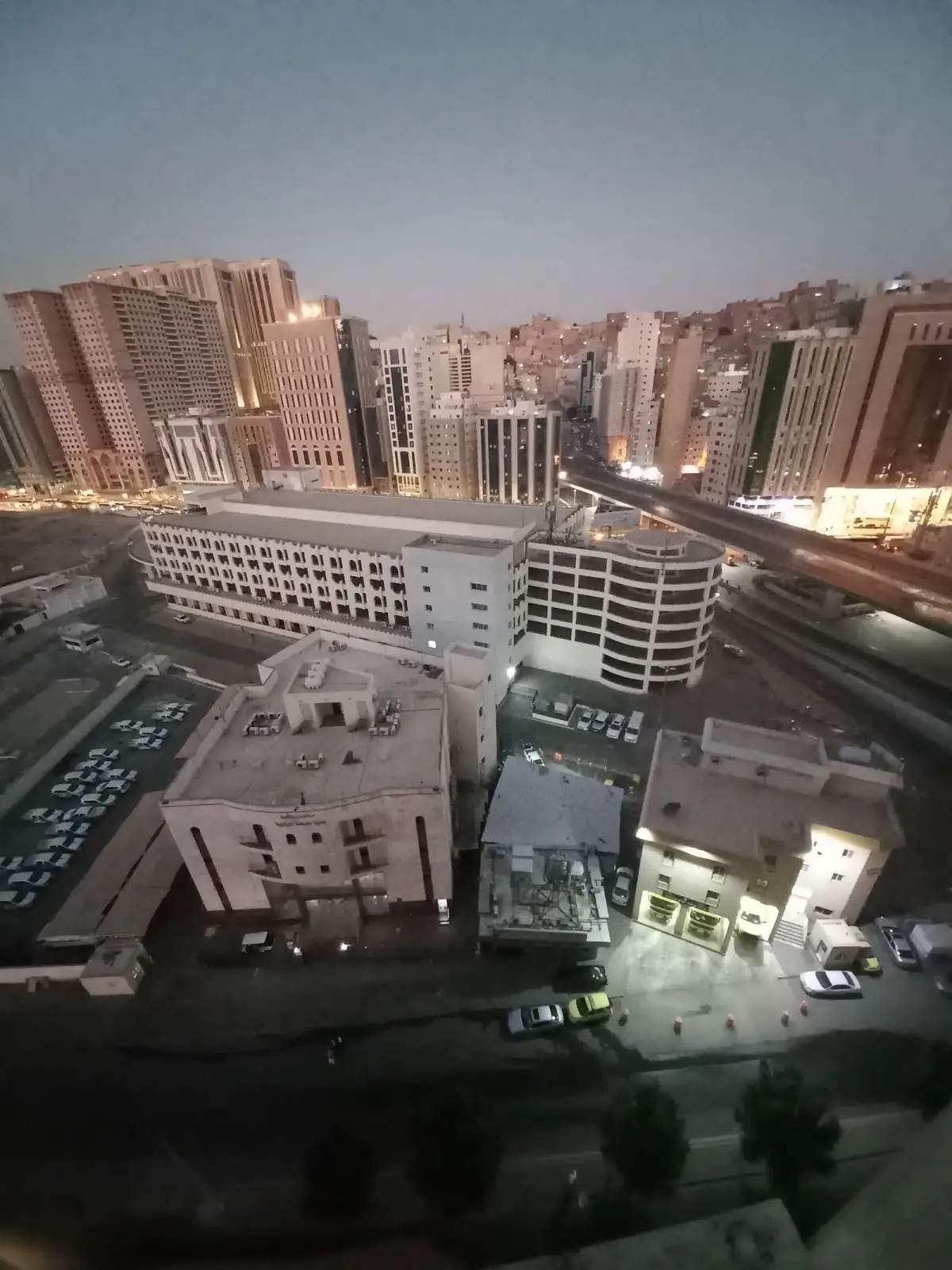 الصورة 6 من 8