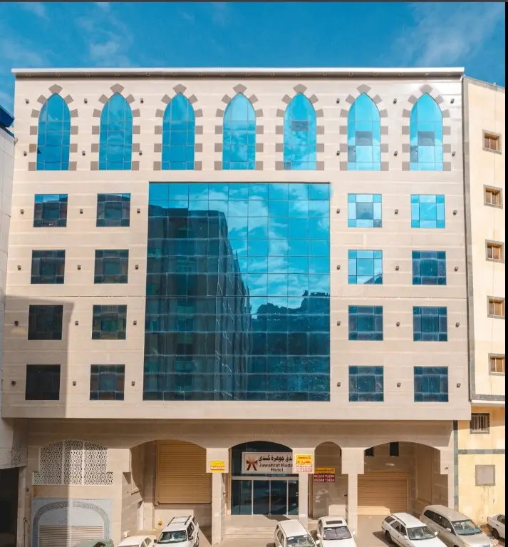 الصورة 1 من 8