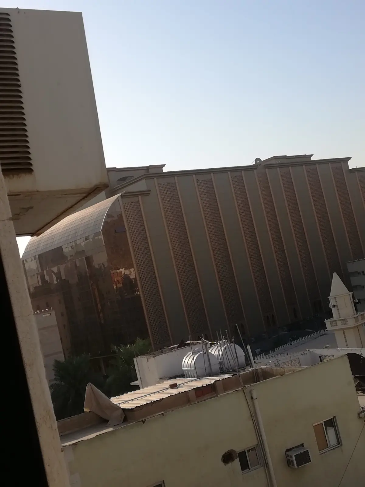 الصورة 3 من 8