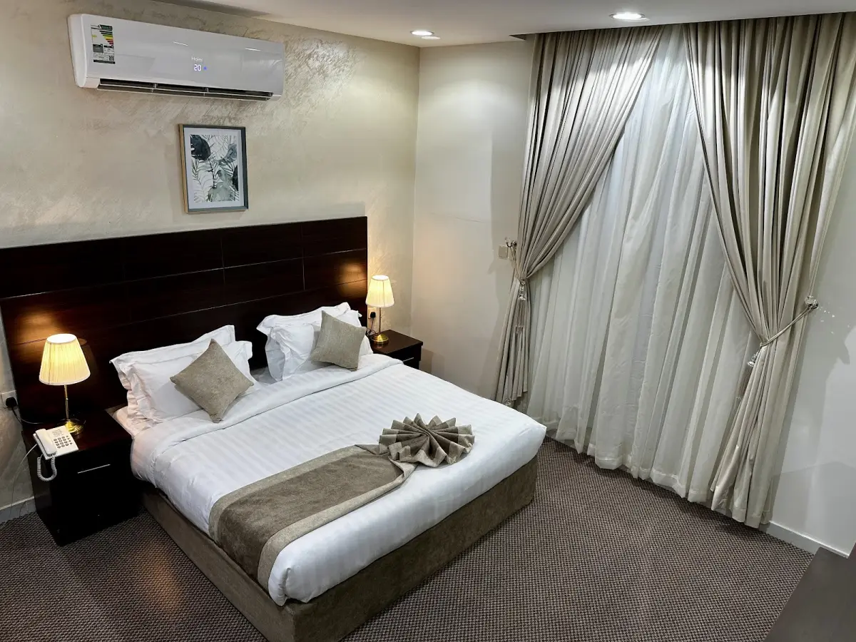 الصورة 2 من 8