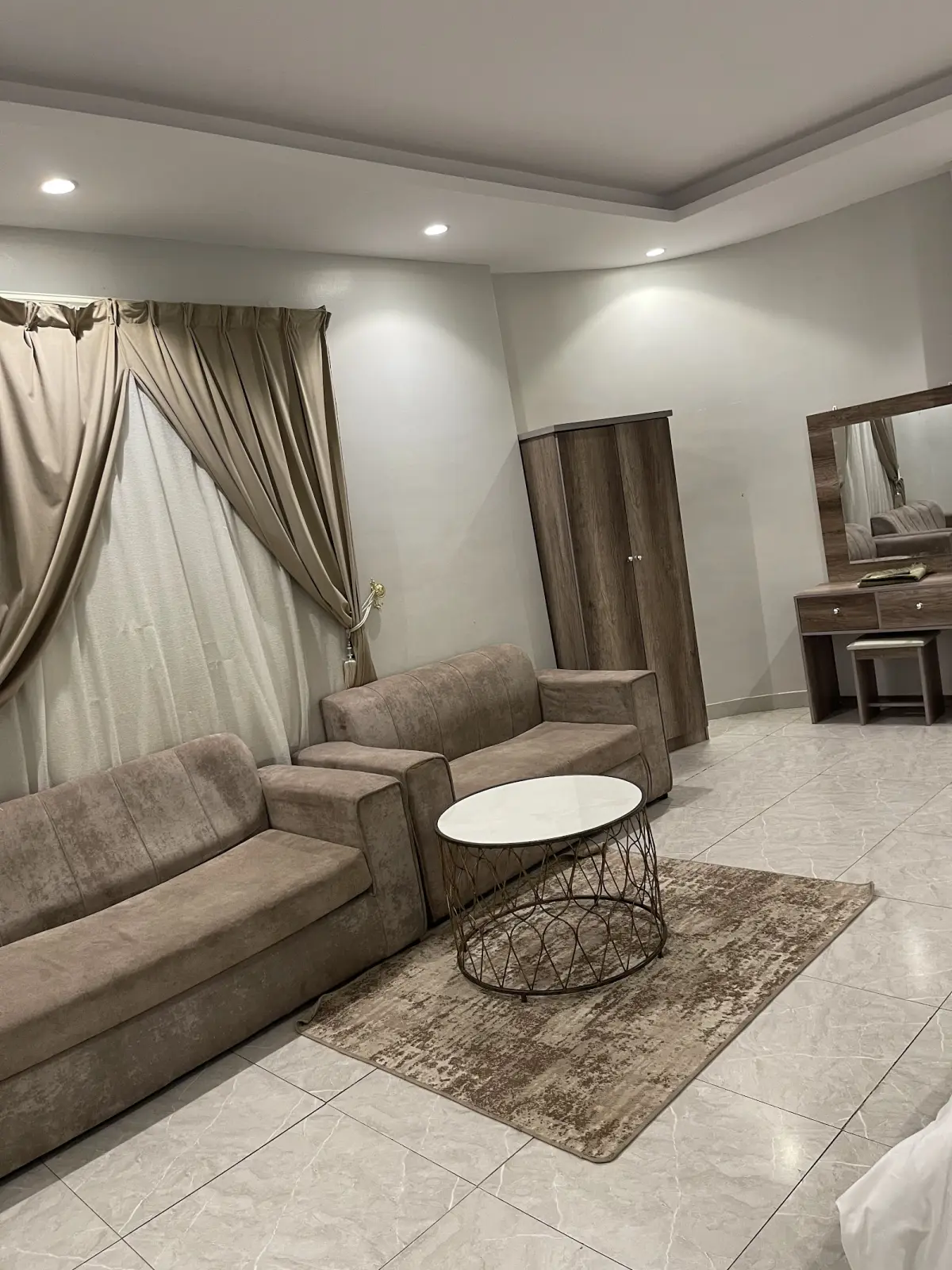 الصورة 3 من 8