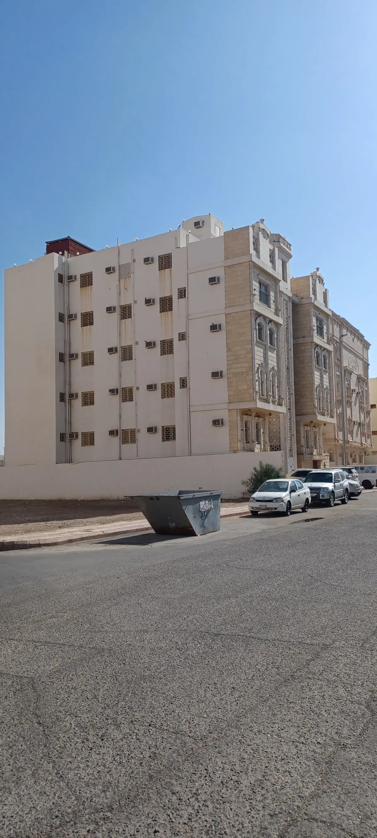 الصورة 1 من 8
