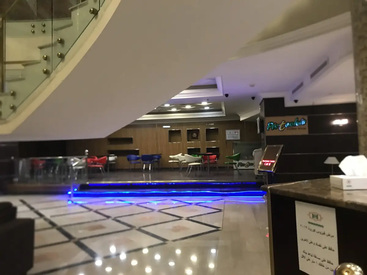 الصورة 3 من 8