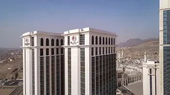 الصورة 2 من 5
