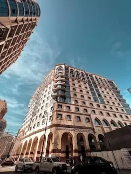 الصورة 2 من 5