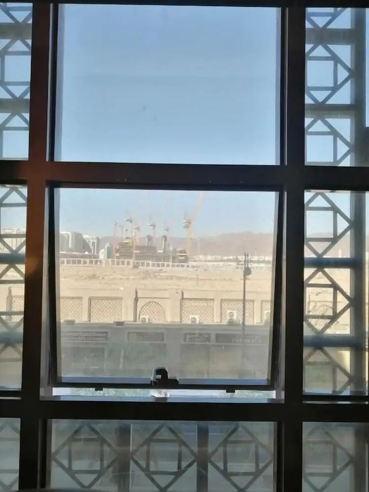 الصورة 3 من 5