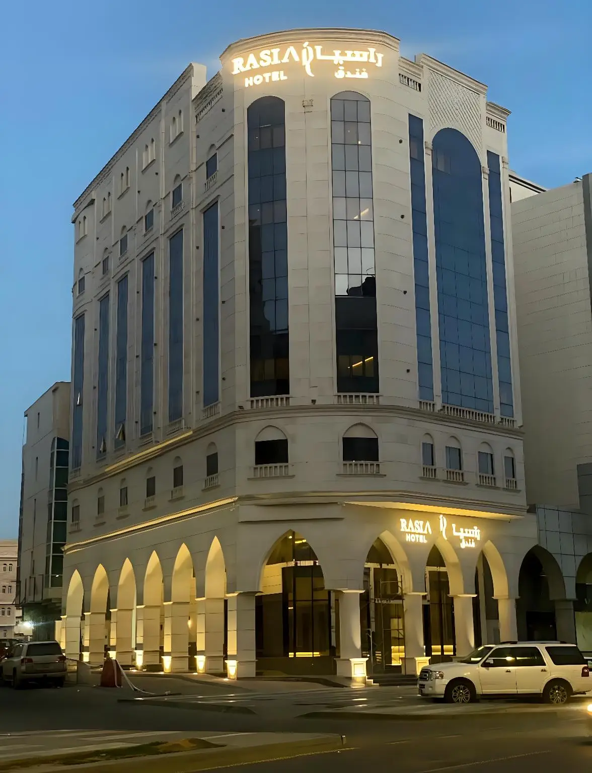 Plumb hotel