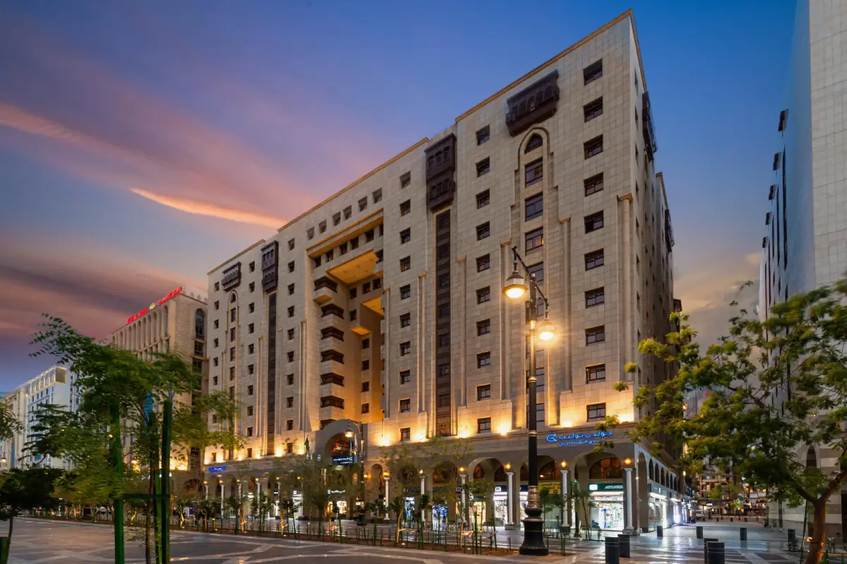 Golden Tulip Al Shakreen Hotel