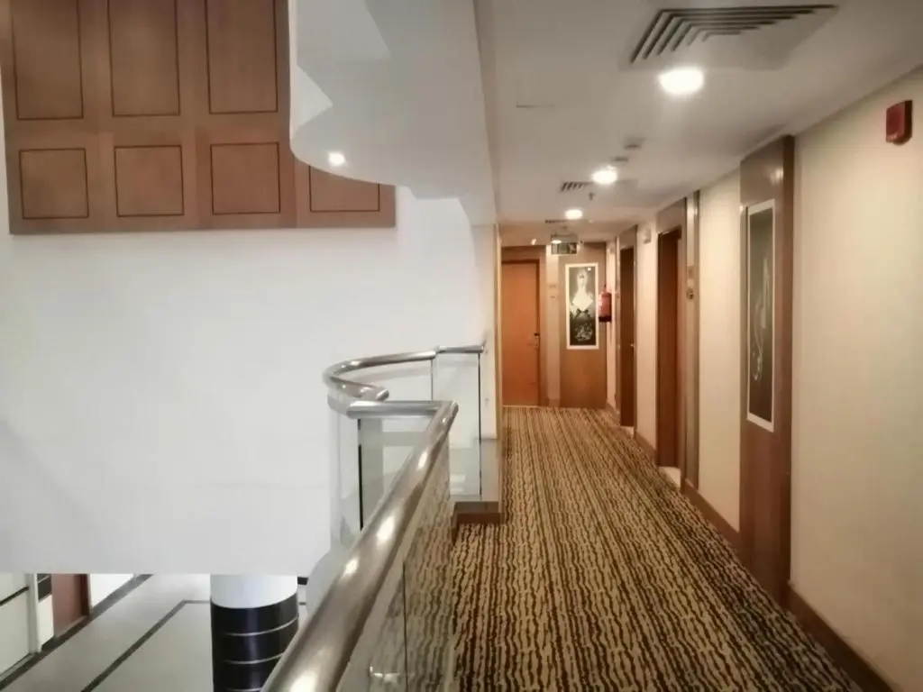 Al Mukhtara Plaza Hotel